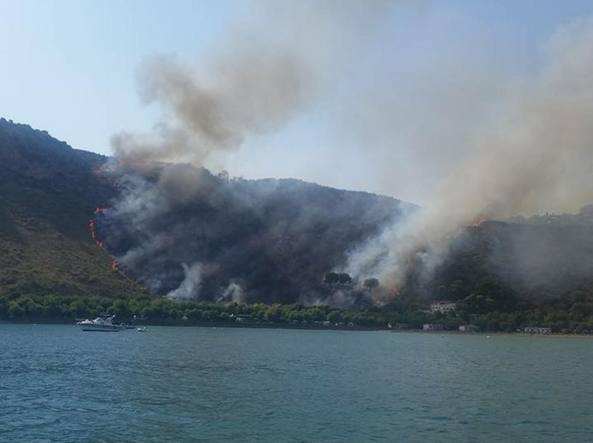 incendio-terracina.jpg