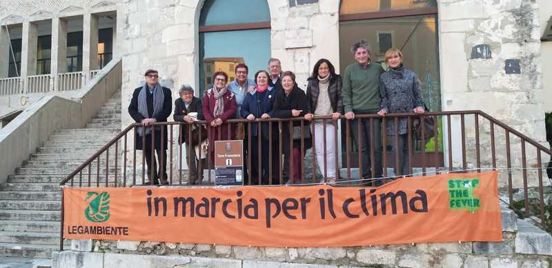 Foto-Dichiarazione-Emergenza-Climatica.jpg
